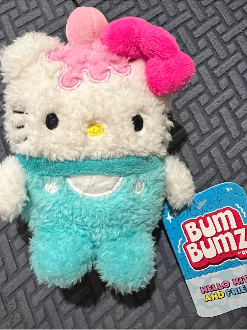 Hello Kitty Bundle - Picture 3 of 4